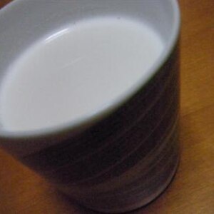 寒くて乾燥する冬にぴったり ホット蜂蜜ミルク レシピ 作り方 By 珠雅 楽天レシピ 寒くて乾燥する冬にぴったり ホット蜂蜜ミルク レシピ 作り方 By 珠雅 楽天レシピ